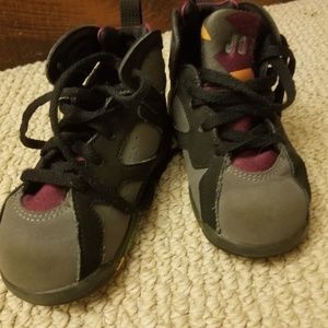 Jordan sneakers 8c euc